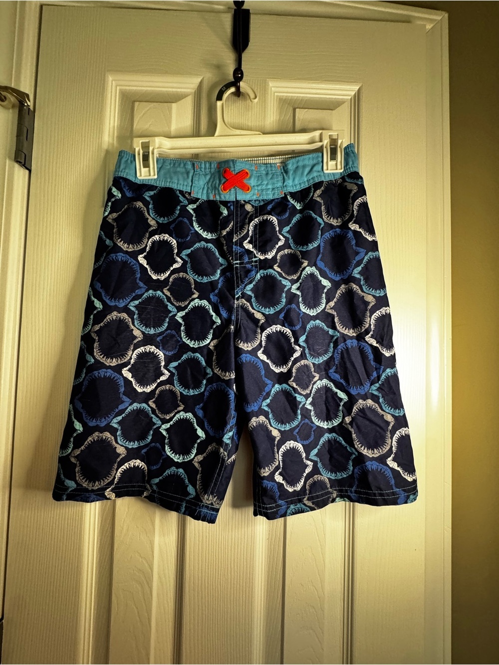 5/$25 Boys Blue Patterned Swim Trunks Size L(12/14)